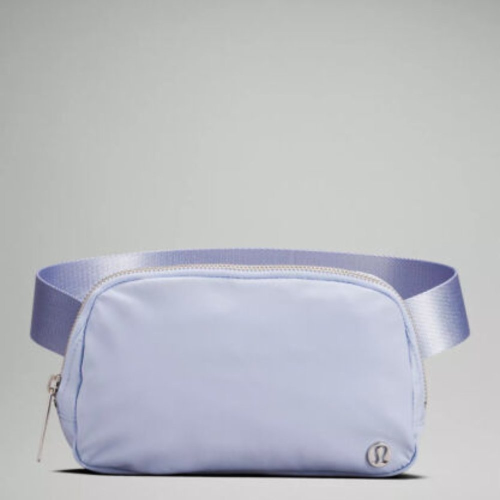 PASTEL BLUE | NWT Lululemon Everywhere Belt Bag